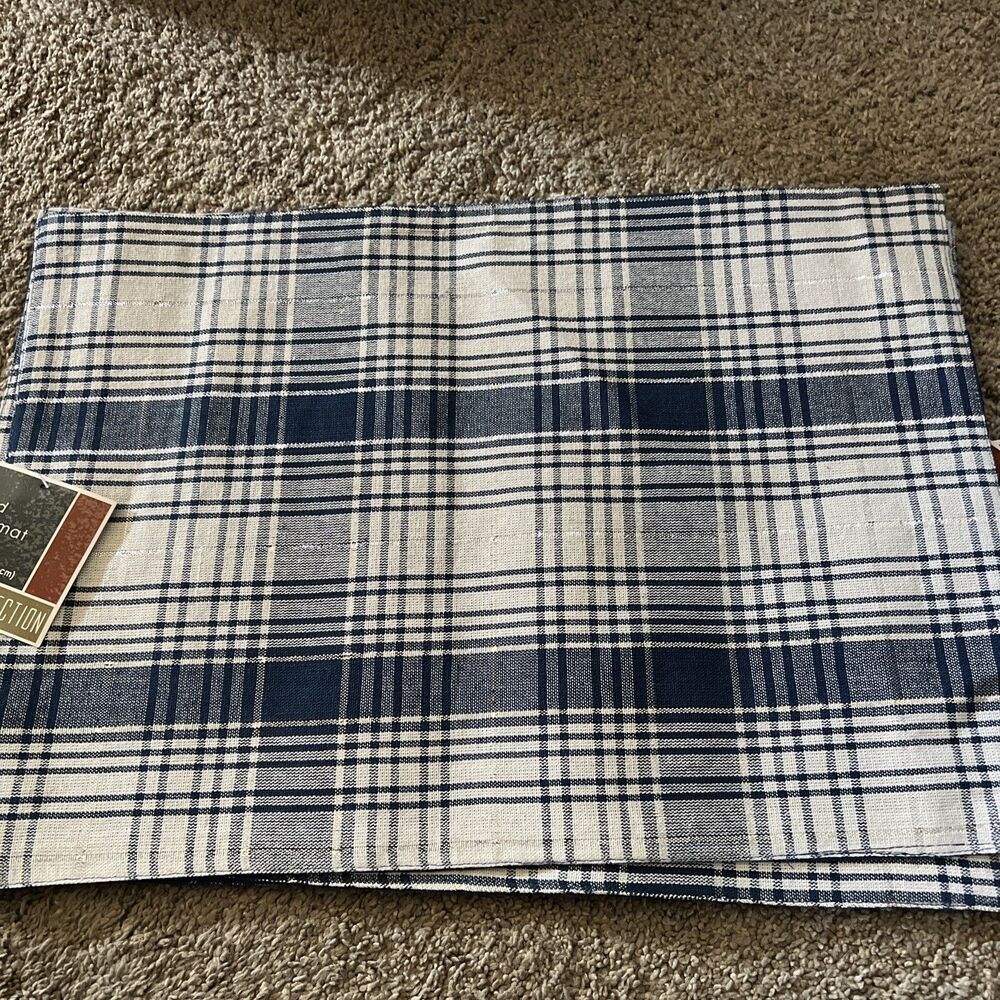 4 Blue Silver White Plaid Holiday Reversible Fmhouse Placemats 13x19 NWT  Sturdy